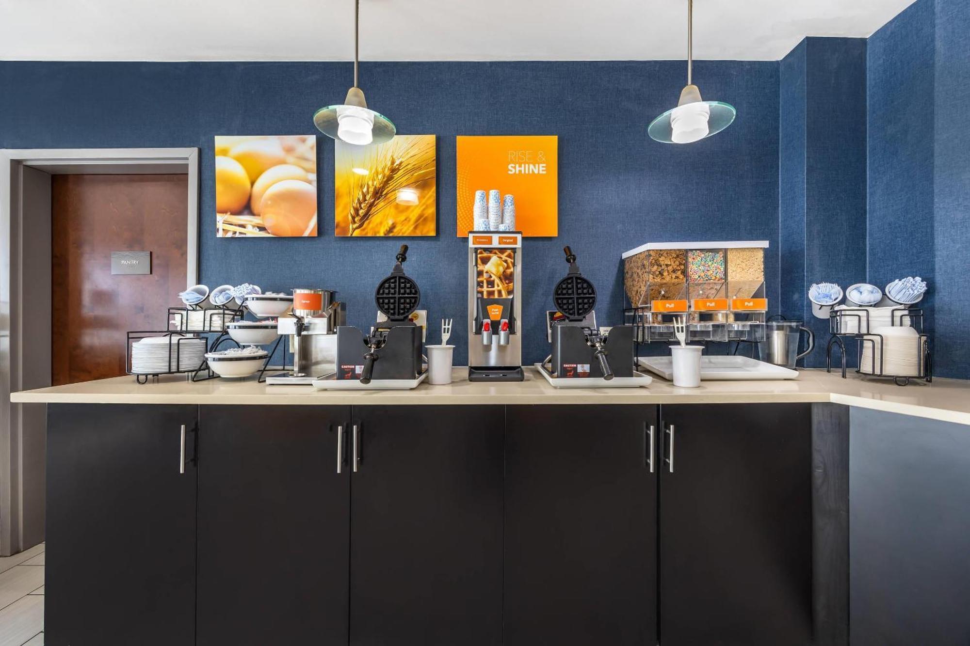 Comfort Inn & Suites Chattanooga West - Lookout Mountain Экстерьер фото